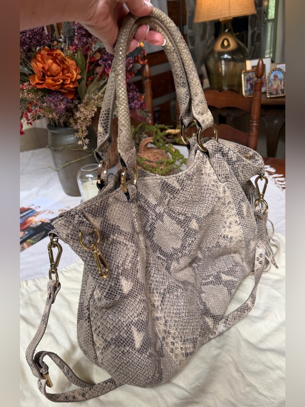 G.I.L.I Leather Roma 2 Tote Python/Snakeskin Pattern Vintage Like New Dust bag